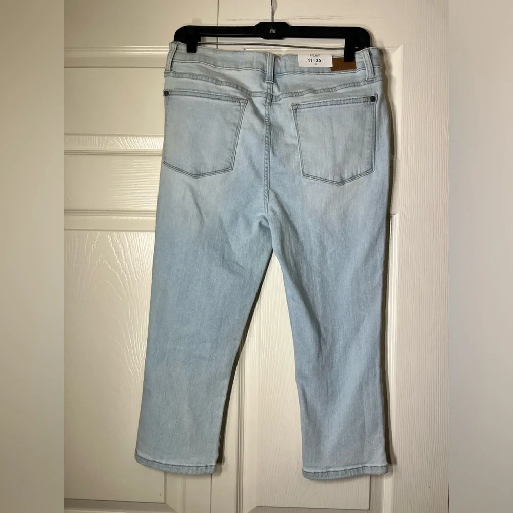 Judy Blue Women's‎ Denim Mid Rise Skinny Fit Capri Jeans 11/30